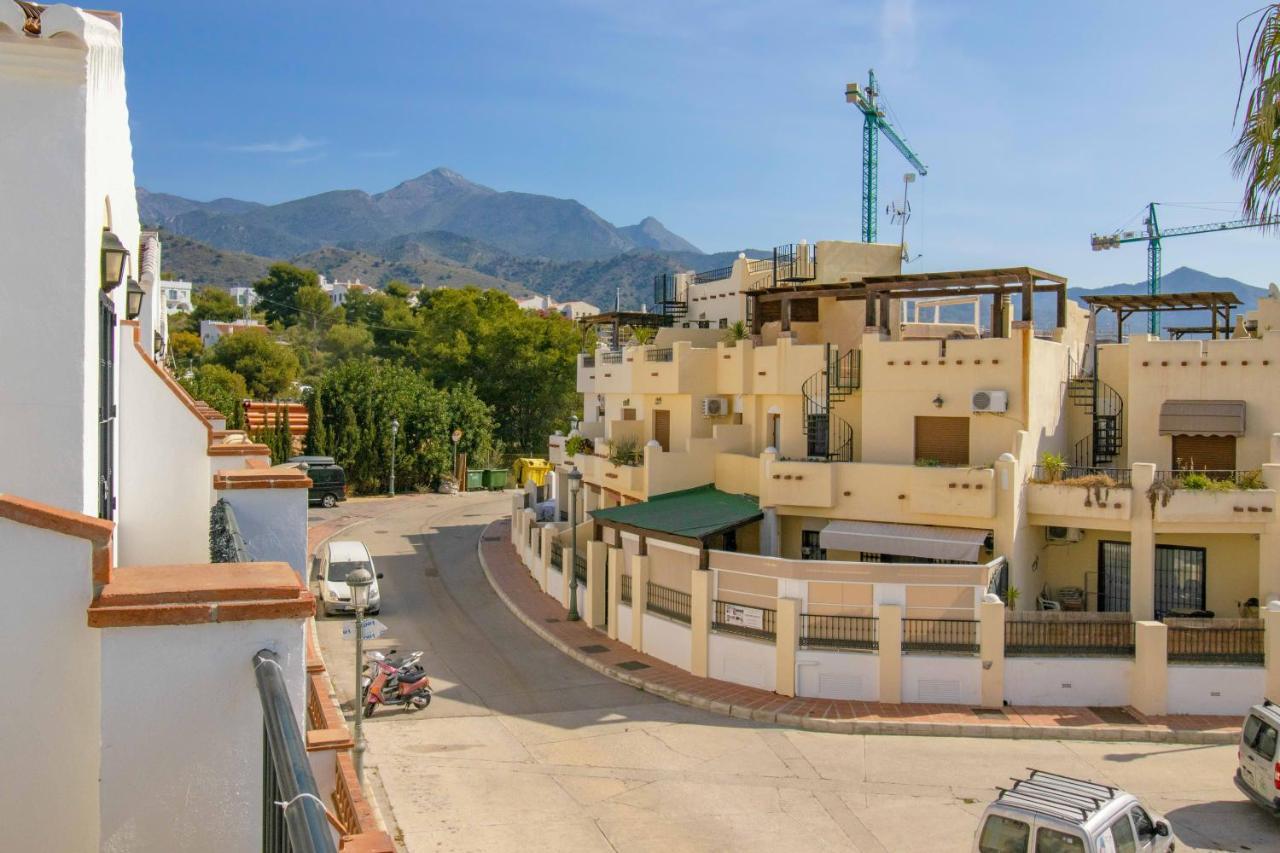 Apt Nerja Chimenea With Ocean View, A/C, & Fiber Apartment Luaran gambar